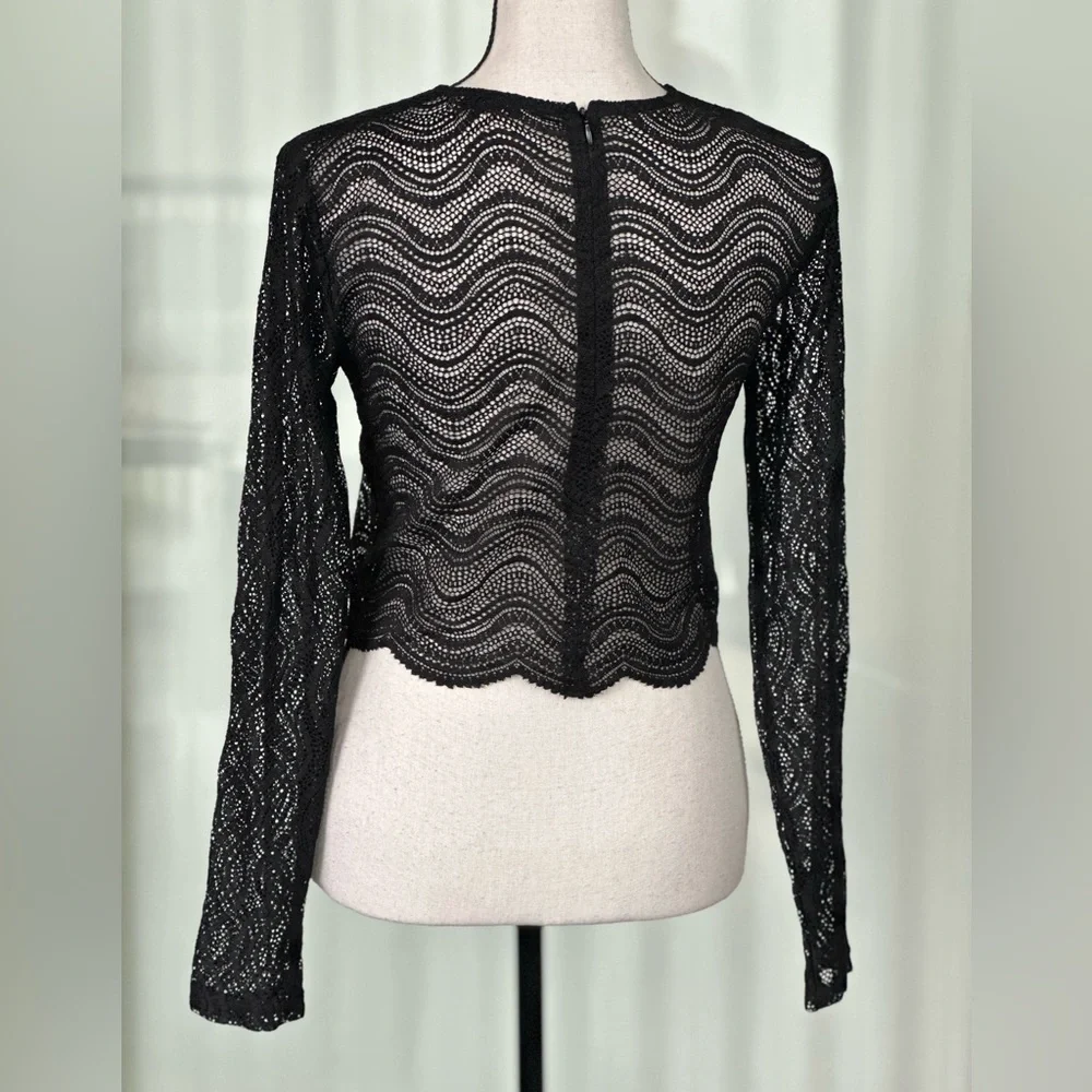 Zara Black Wave Pattern Lace Blouse